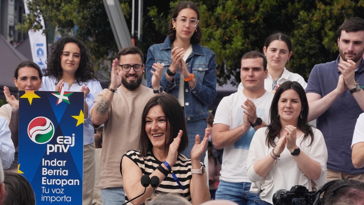 Mitina Vitoria Gasteizen - Oihane Agirregoitia, Rakel Molina, Andoni Ortuzar