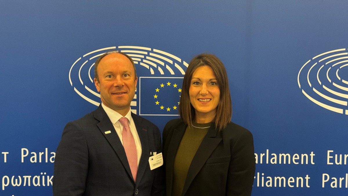 Oihane Agirregoitia recibe al Ministro de Infraestructuras de Estonia en Bruselas