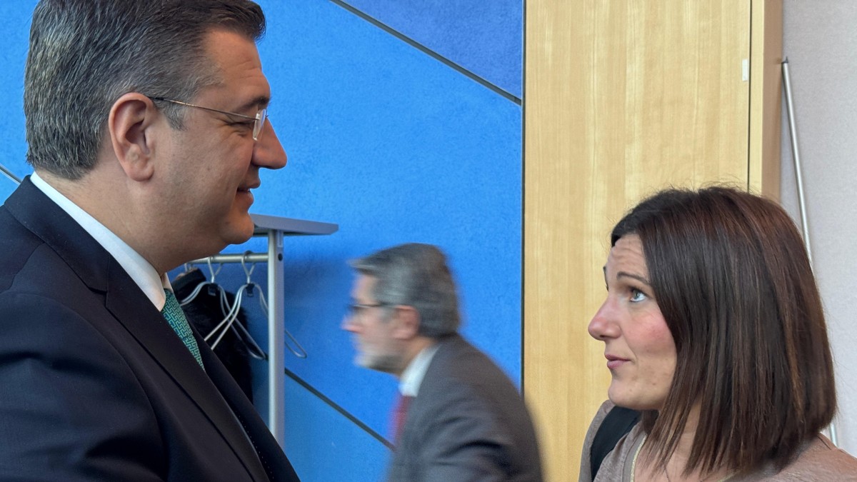 EAJ-PNVk Europako Batzordeari eskatu dio lehentasuna eman diezaiela dagoeneko adostuta eta onartuta dauden abiadura handiko proiektuei
