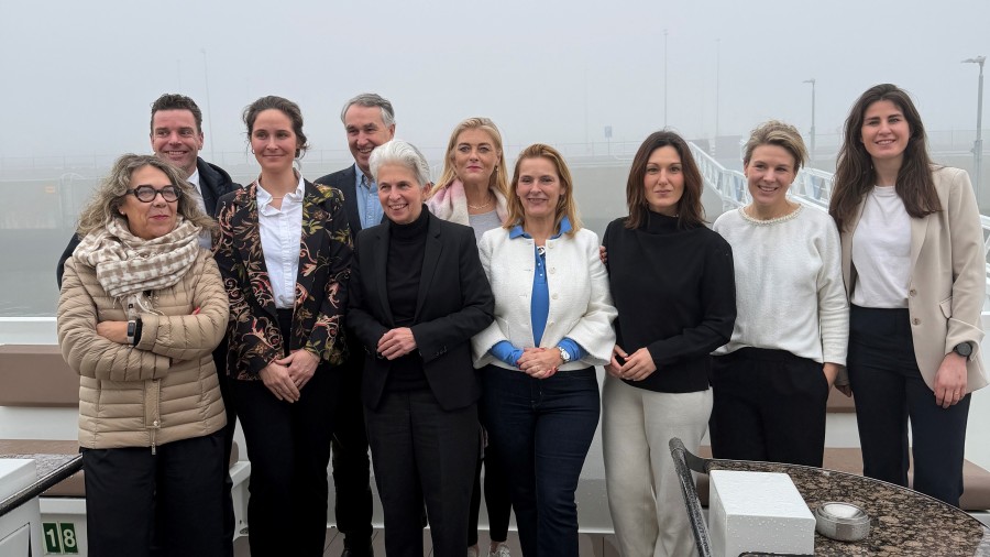 Oihane Agirregoitia y una delegación de Renew Europe visitan el Puerto de Rotterdam, una infraestructura crítica y estratégica en logística, movilidad y seguridad europea